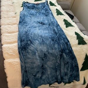 The dye women’s cover up